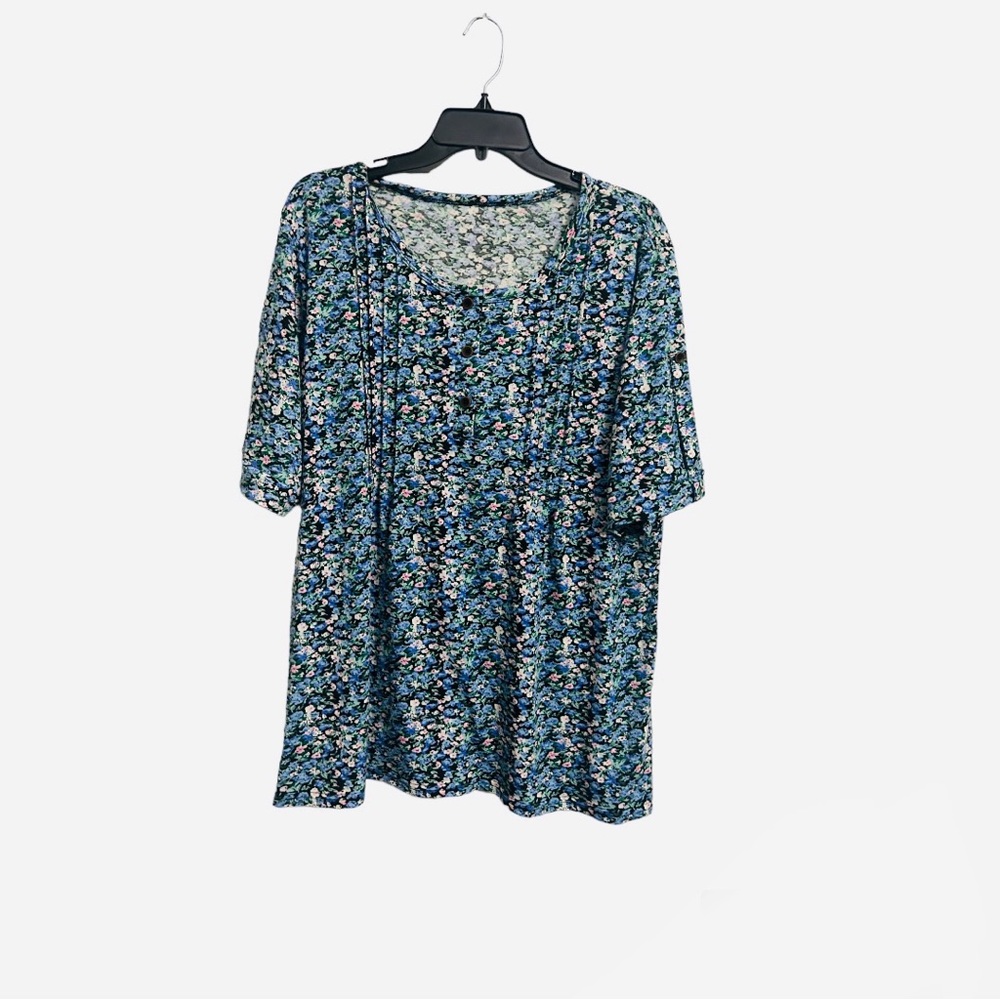 Women’s Blue Floral Size  Top XL